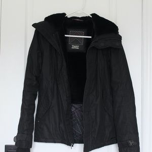 Aritzia Vail Parka Jacket